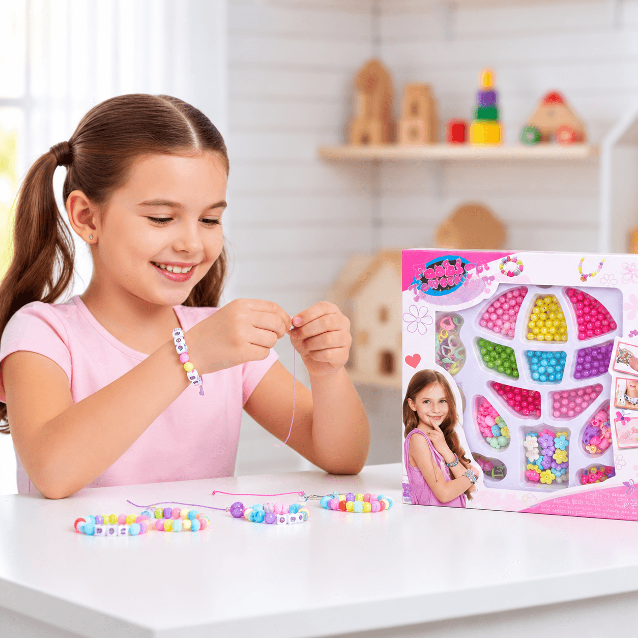 Set de Manillas para Niñas en Caja con Cuentas de Colores